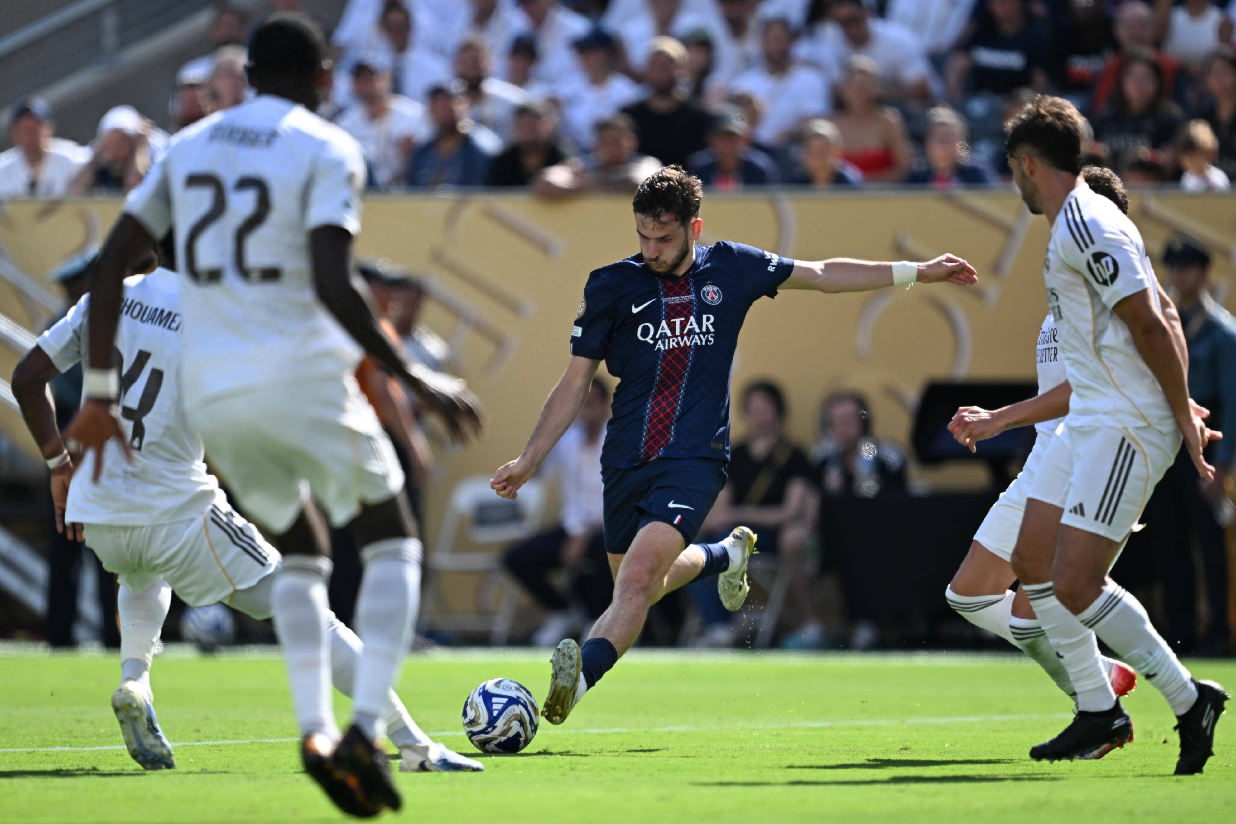 开云棋牌马赛发布备战花絮，转会期强势反弹，西甲任务艰巨，控场能力受关注的简单介绍